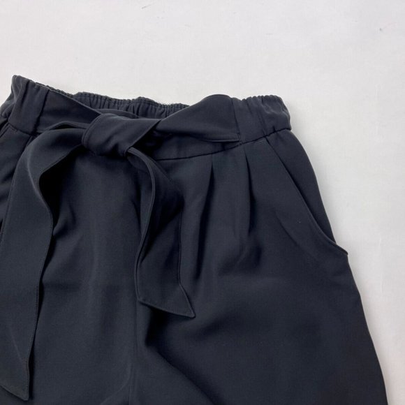 Lululemon Noir Crop Black Women 4 EUC Tie Front Pant Pockets Stretch On the Move - Picture 7 of 16